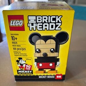 LEGO BrickHeadz Mickey Mouse 90th Anniversary Set 41624 Mickey Mouse 66